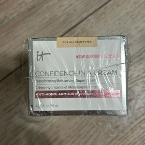 IT Cosmetics Confidence In A Cream Super Supercharged Anti-Aging Armour 2oz.